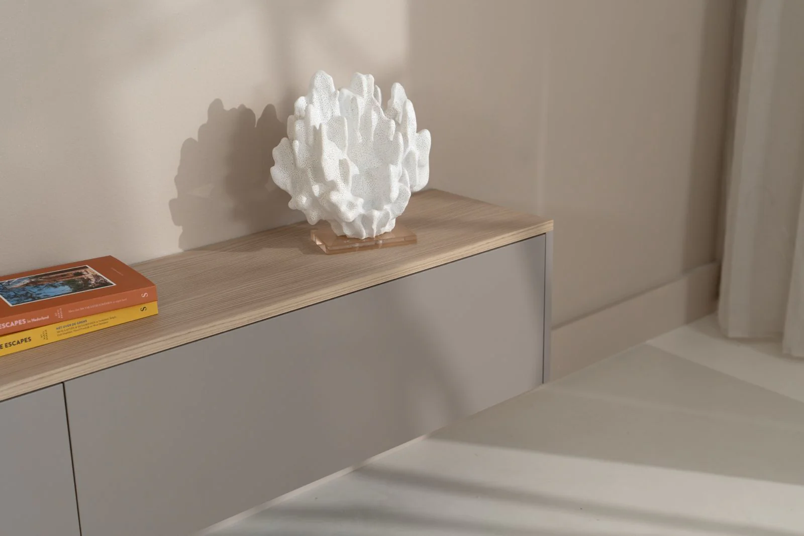 Tv-meubel Gregor - Zwevend - Melamine - 3 kleppen - Image 5