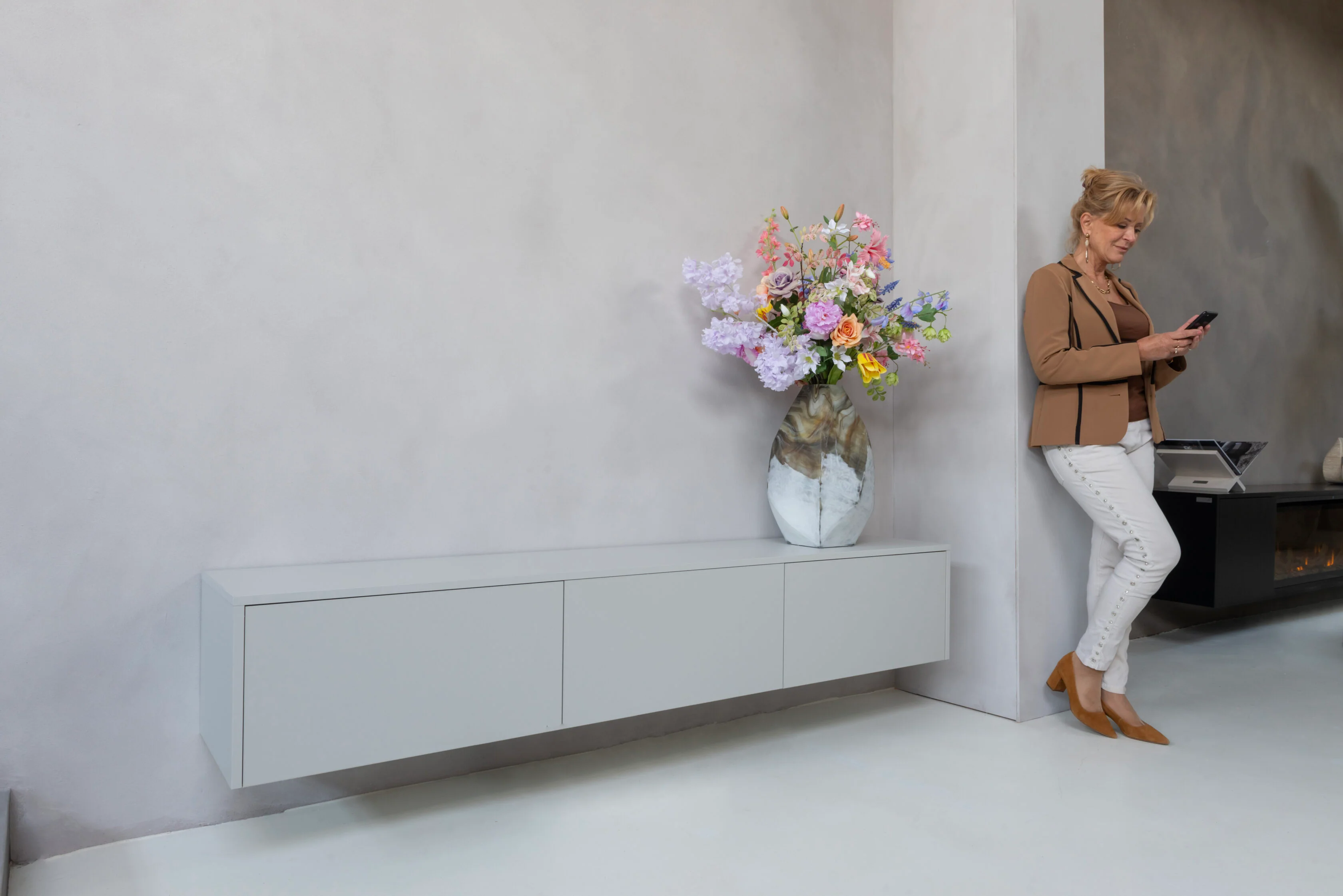 TV-meubel Murphy - Zwevend - Melamine - 3 kleppen - Image 3